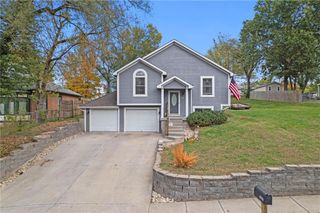1417 5th Avenue, Leavenworth, KS 66048