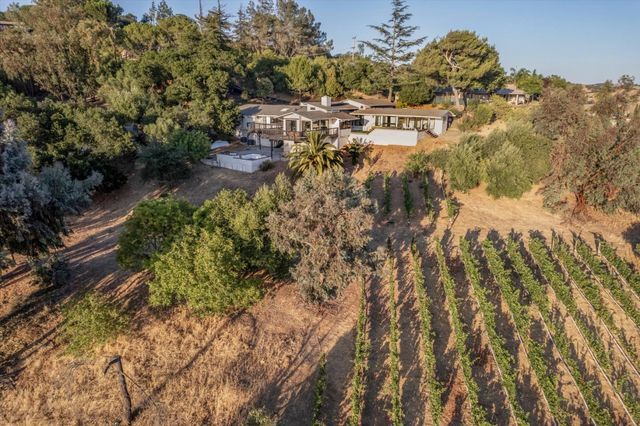 20550 Buena Monte Drive, San Jose, CA 95120