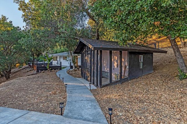 20550 Buena Monte Drive, San Jose, CA 95120