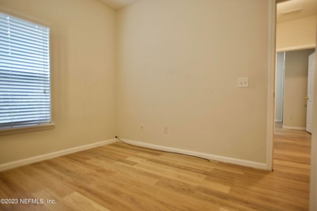 3600 LENIN PEAK Court 8, Jacksonville, FL 32210