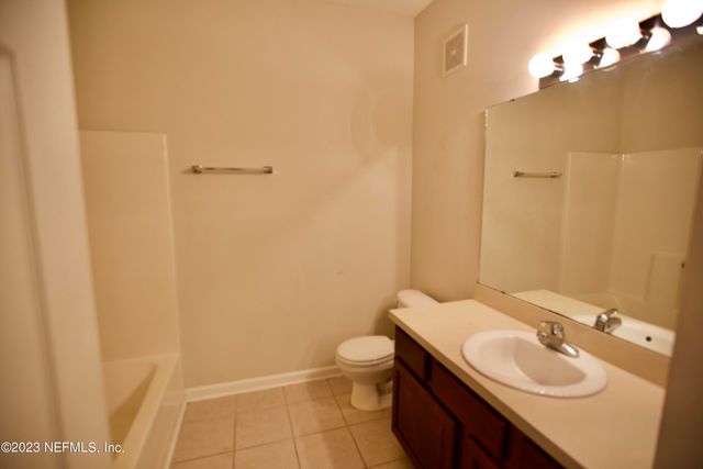 3600 LENIN PEAK Court 8, Jacksonville, FL 32210