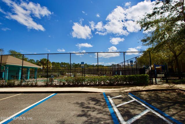 3600 LENIN PEAK Court 8, Jacksonville, FL 32210