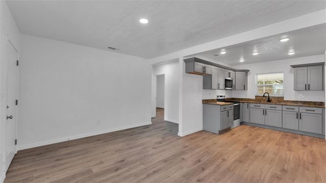 3190 AVENUE Q NW, Winter Haven, FL 33881