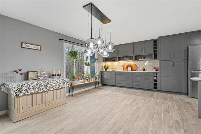 231 Breeze Hill Lane, Canton, GA 30114