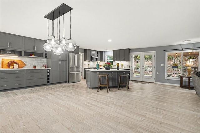 231 Breeze Hill Lane, Canton, GA 30114