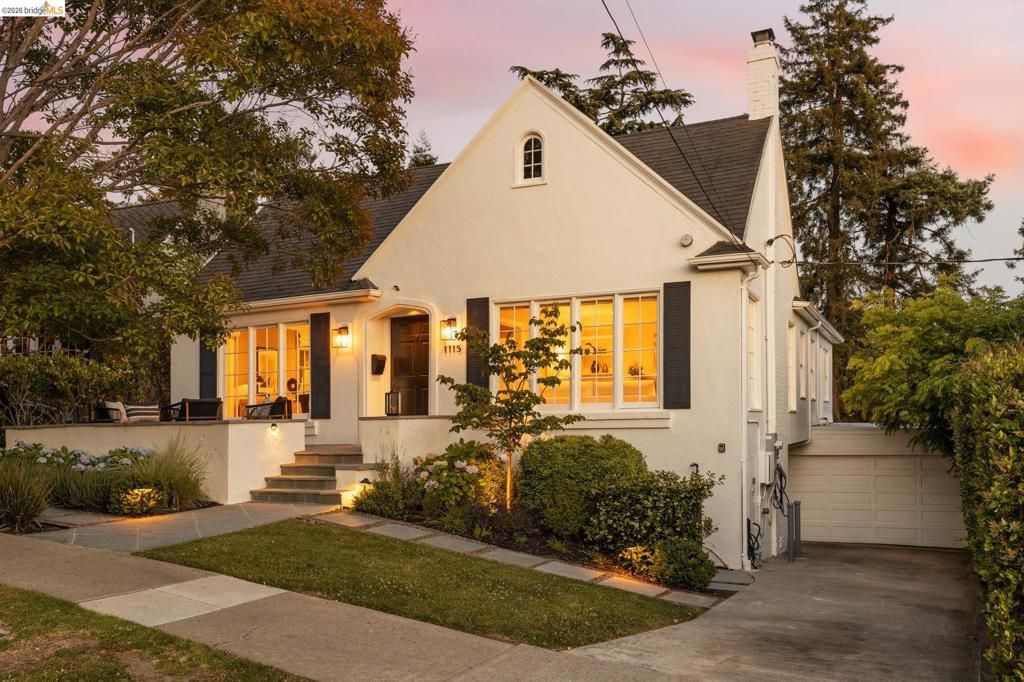 Image 51 of property listing at 1115 Clarendon Cres, Oakland, CA 94610