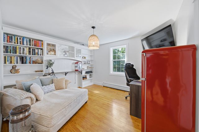 283 Longhill Ave, Somerset, MA 02726