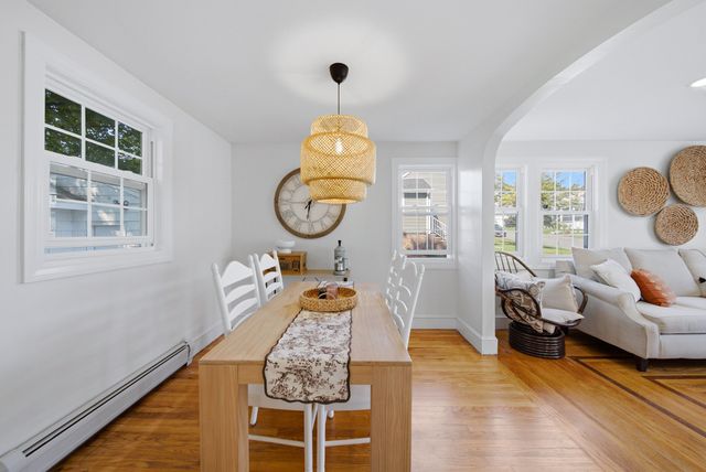 283 Longhill Ave, Somerset, MA 02726