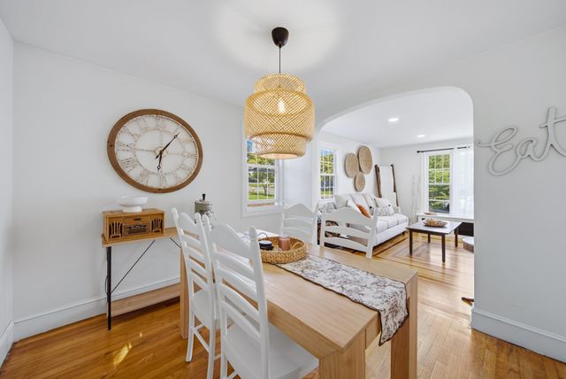 283 Longhill Ave, Somerset, MA 02726