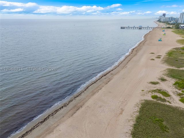 3228 NE 7th St, Pompano Beach, FL 33062