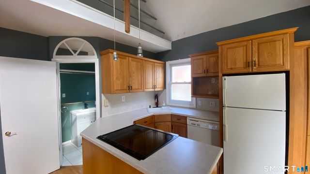 68 High Street 2, Naugatuck, CT 06770