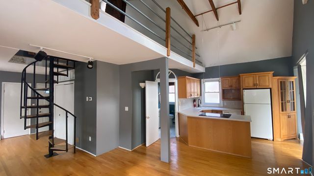 68 High Street 2, Naugatuck, CT 06770