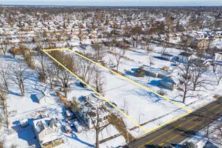 33152 Ann Arbor Trail, Westland, MI 48185