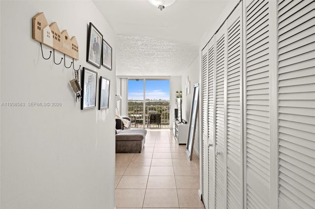 2350 NE 135th Street 1006, North Miami, FL 33181