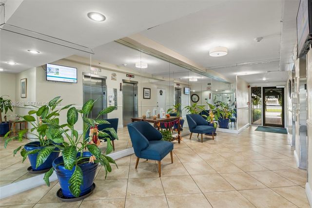 2350 NE 135th Street 1006, North Miami, FL 33181