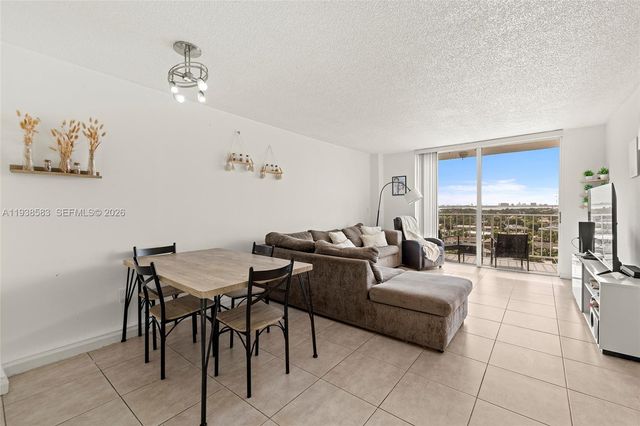 2350 NE 135th Street 1006, North Miami, FL 33181