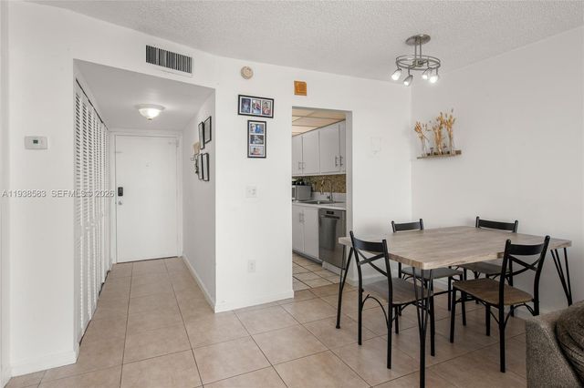 2350 NE 135th Street 1006, North Miami, FL 33181