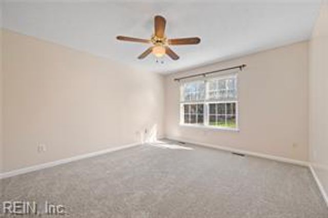 306 Charity LN, Newport News, VA 23602