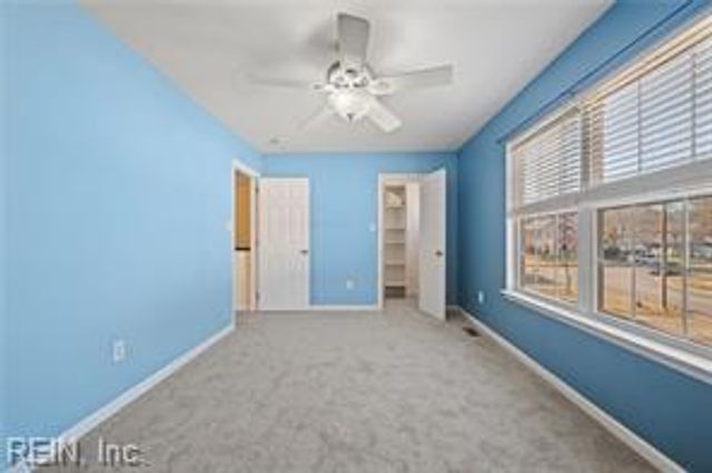 306 Charity LN, Newport News, VA 23602