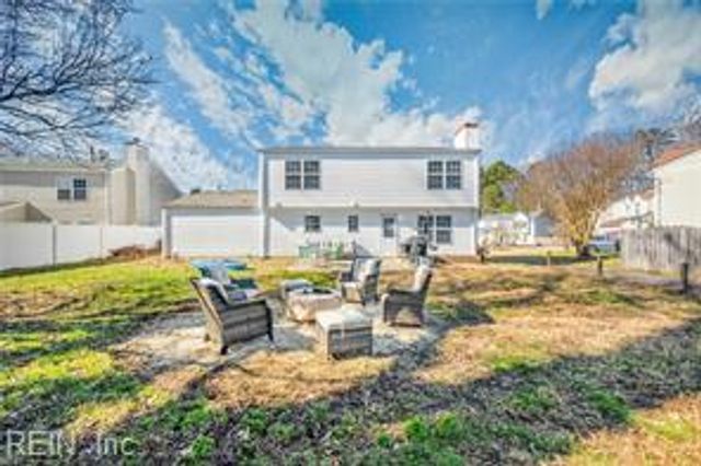 306 Charity LN, Newport News, VA 23602