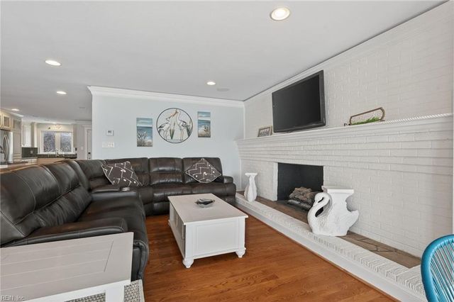 542 River ST, Hampton, VA 23669