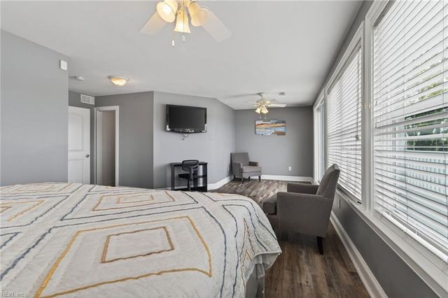 542 River ST, Hampton, VA 23669