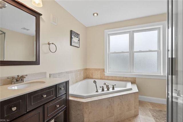 542 River ST, Hampton, VA 23669