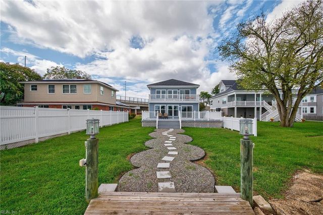 542 River ST, Hampton, VA 23669