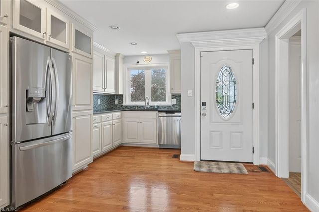 542 River ST, Hampton, VA 23669