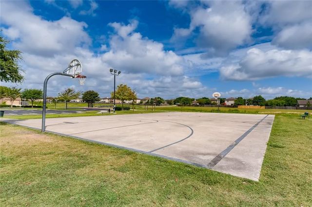1437 Treeta TRL, Kyle, TX 78640
