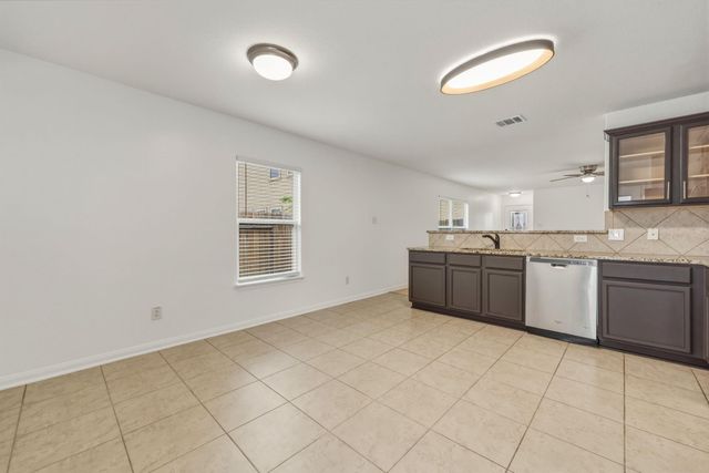 1437 Treeta TRL, Kyle, TX 78640
