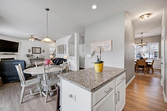 100 N Great White Way, Clayton, NC 27527