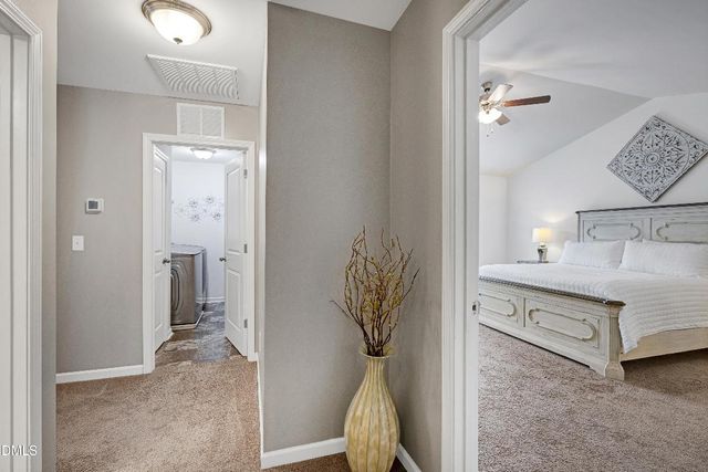 100 N Great White Way, Clayton, NC 27527