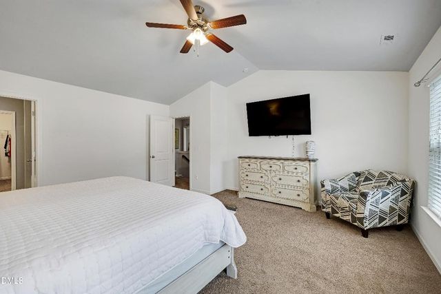 100 N Great White Way, Clayton, NC 27527