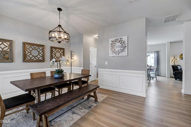 100 N Great White Way, Clayton, NC 27527