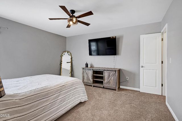 100 N Great White Way, Clayton, NC 27527