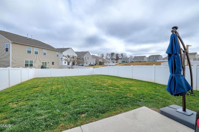 100 N Great White Way, Clayton, NC 27527