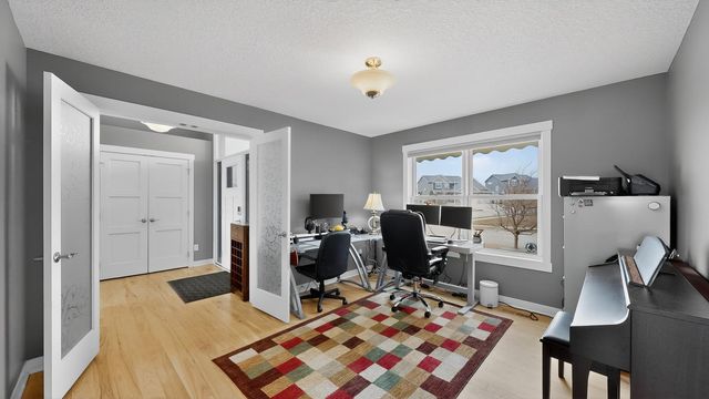 1998 Esther Lane SW, Rochester, MN 55902