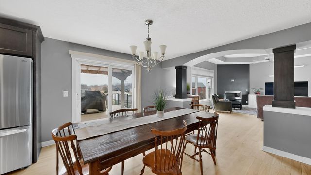 1998 Esther Lane SW, Rochester, MN 55902