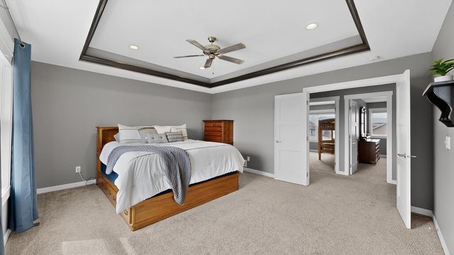 1998 Esther Lane SW, Rochester, MN 55902