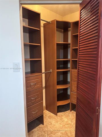 10257 NW 9th St Cir 113-10, Miami, FL 33172