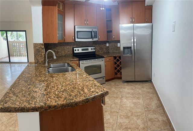 10257 NW 9th St Cir 113-10, Miami, FL 33172