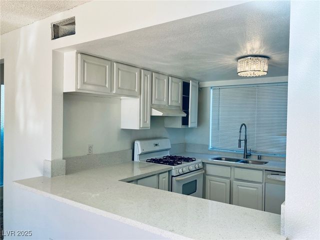 4281 White Sands Avenue, Las Vegas, NV 89121