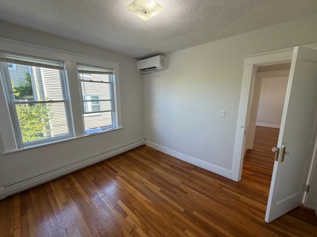 25 Moulton Rd 1, Arlington, MA 02476
