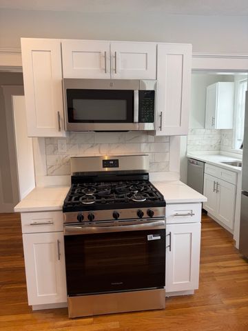 25 Moulton Rd 1, Arlington, MA 02476
