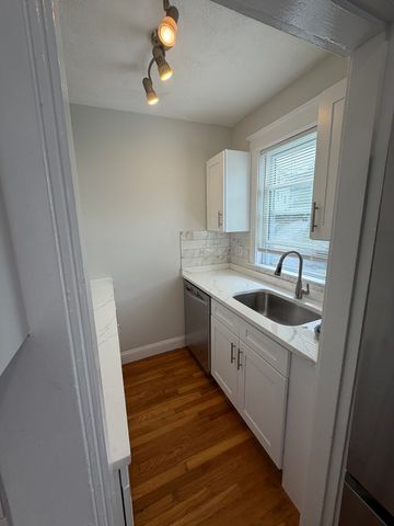25 Moulton Rd 1, Arlington, MA 02476