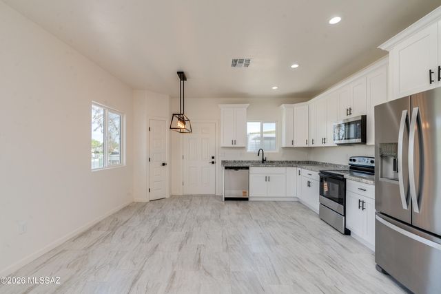 4720 S Via Del Conquistador, Tucson, AZ 85735