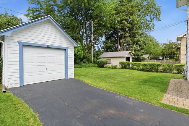 314 Brett Road, Irondequoit, NY 14609
