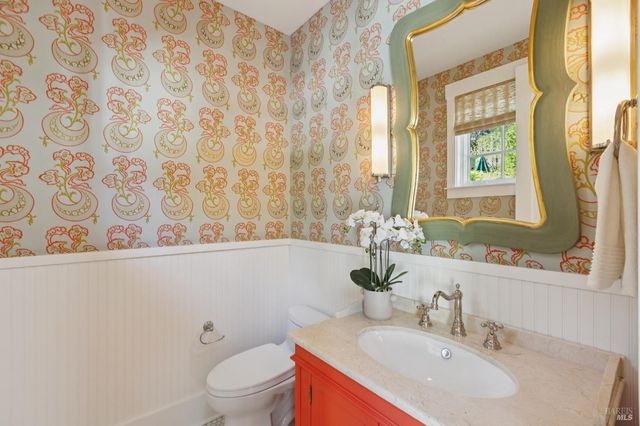 3 Piedmont Rd, Larkspur, CA 94939