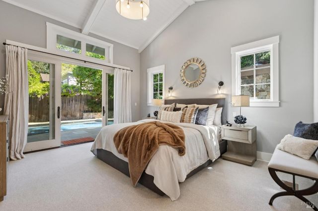 3 Piedmont Rd, Larkspur, CA 94939